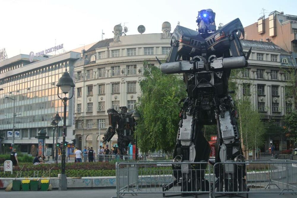 Transformersi, Foto: Podgoričani/Facebook