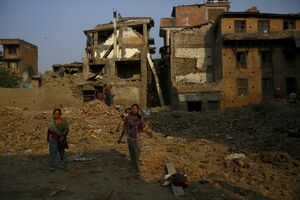 Nepravedna raspodjela pomoći u Nepalu: Vlasnicima kuća se pomaže,...