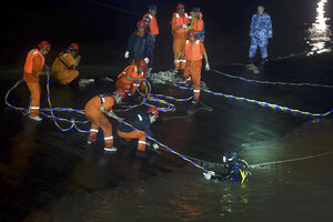 Kina: Iz prevrnutog broda izvučeno 18 tijela, spaseno 14 ljudi