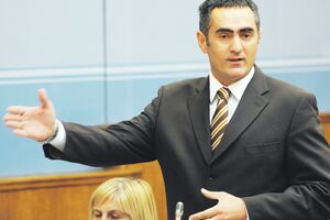 Damjanović: Bečić dobijao finu platu od SNP-a