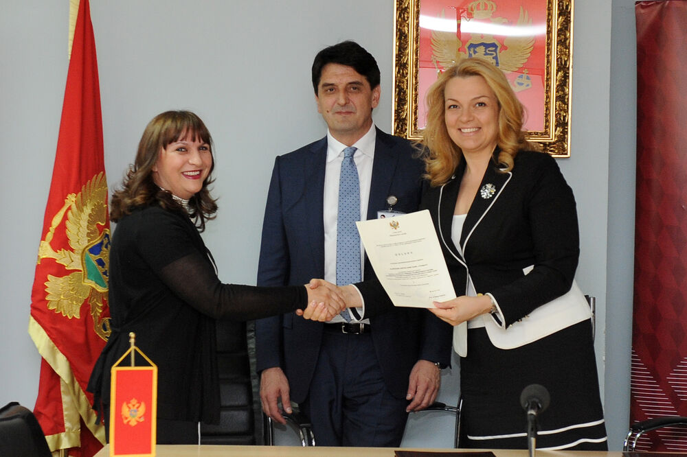 Sanja Vlahović, Ranko Lazović, Vesna Miranović, Foto: Vlada Crne Gore