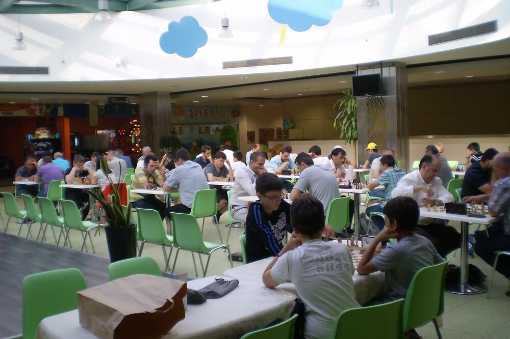 Brzopotezni šah, Foto: Dijagonale