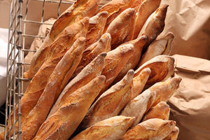 Francuzi zabranili prodavnicama da bacaju hranu