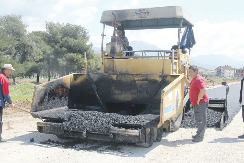 Podgorica, asfaltiranje ulica, Foto: Zoran Đurić