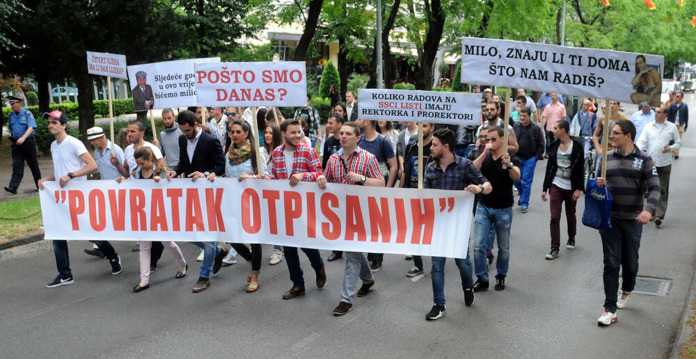 Protestna šetnja, URA