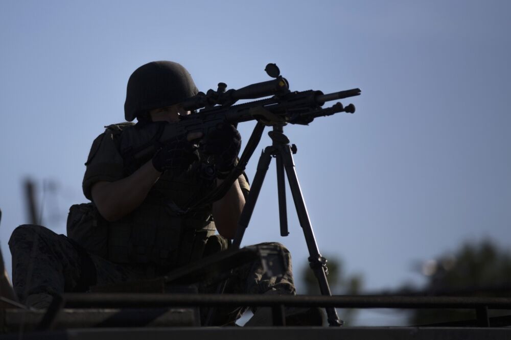 puška, vojnik, Foto: Reuters