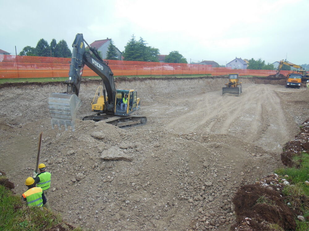 Nikšić zgrada za raseljene