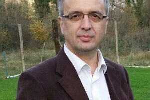 Danilović: 500 zastava za 500 afera i profitera