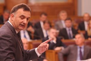 Milić pita Đukanovića: Osjećate li odgovornost zbog političke...