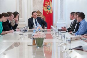 Studenti postavljali pitanja ministrima, poslanicima, ambasadorima