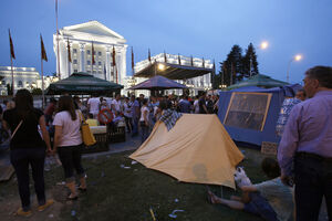Vladin i antivladin protest blokirali Skoplje