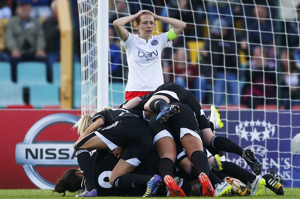 Fudbalerke Frankfurta, Foto: Reuters