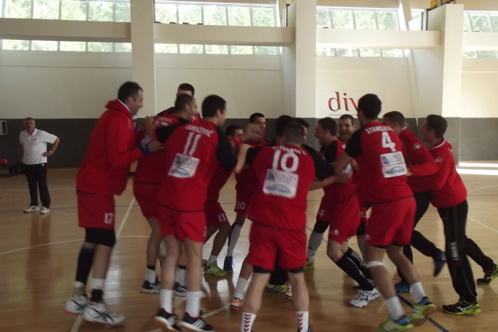 Rukometaši Lovćena, Foto: Obrad Pješivac