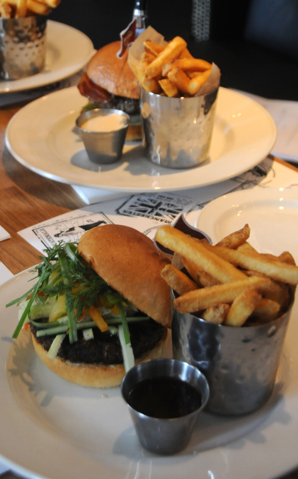 Hard Rock Cafe, Burger Tour