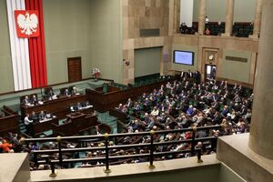 Poljski poslanici vejžbali bacanje bombi i druge vojne vještine