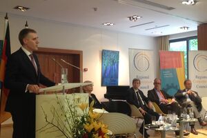 Lukšić: Povezivanje država regiona ključ ekonomskog rasta