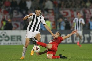 Partizan prodajom igrača spašava klub