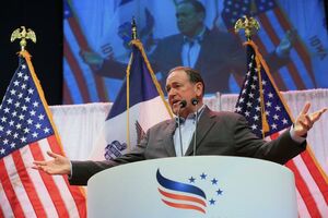 SAD: Bivši sveštenik hoće u Bijelu kuću