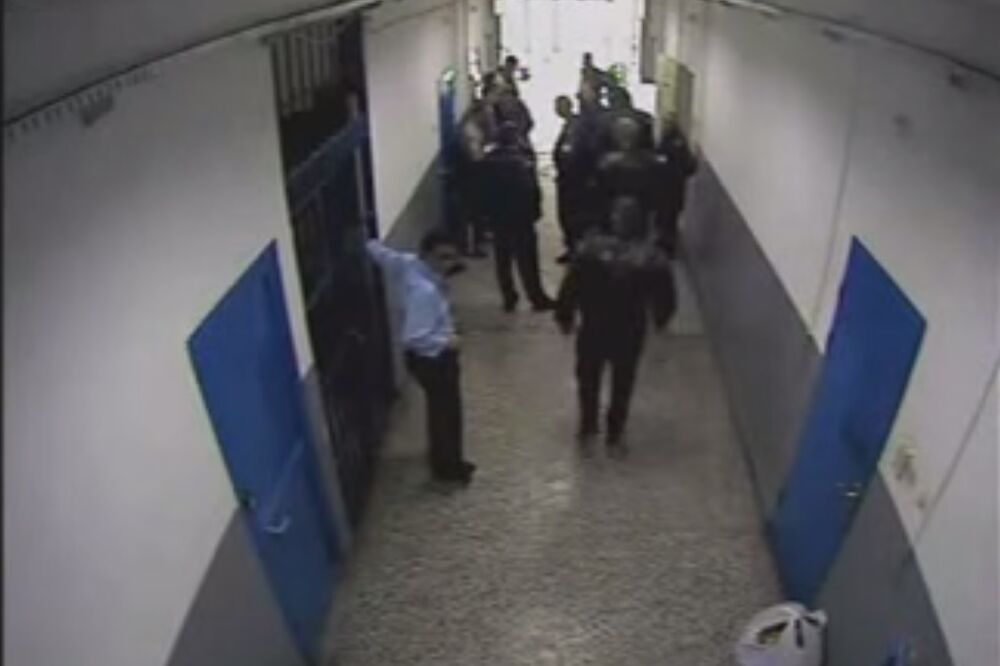 ZIKS tortura, Foto: Screenshot (YouTube)