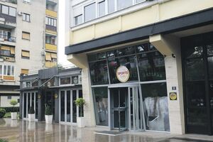 "Zbog buke iz kafića nijesmo mogli da spavamo do tri ujutru"