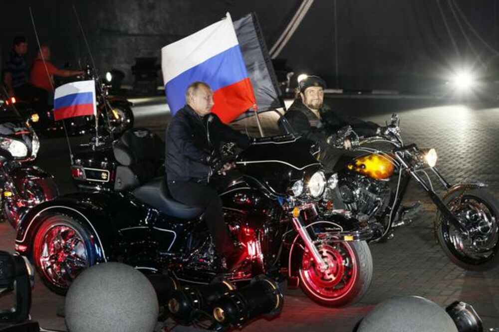 Noćni vukovi, Vladimir Putin, Foto: Beta-AP