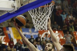 Papas u Panatinaikosu do 2018. godine