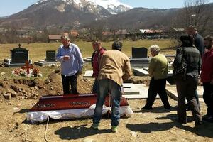 Opština nije odbila da plati sahranu Nebojše Kolašinca