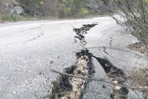 Pozitivna: Vlada da se uozbilji i sanira klizište u Donjem Besniku