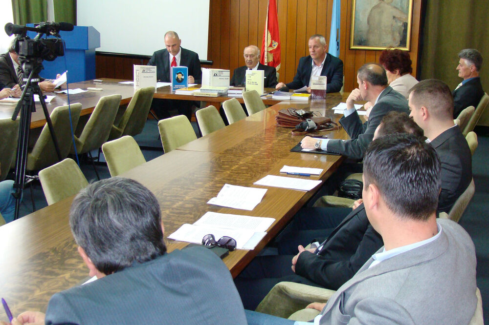 okrugli sto, Miomir Dašić, Foto: Svetlana Mandić