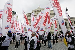 Varšava: Protest više od 30.000 učitelja, poštara, građevinara
