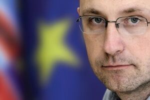 Antisistemska stranka sa jakom sistemskom greškom