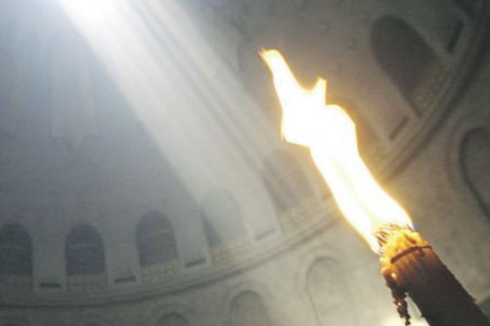 Blagodatni oganj, Foto: Reuters