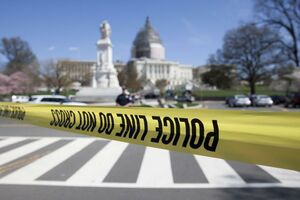 SAD: Pucnjava ispred sjedišta Kongresa