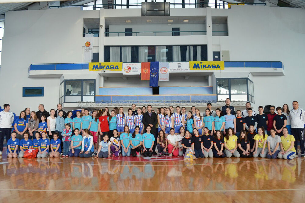 OSCG lopte, Foto: Odbojkaški savez Crne Gore