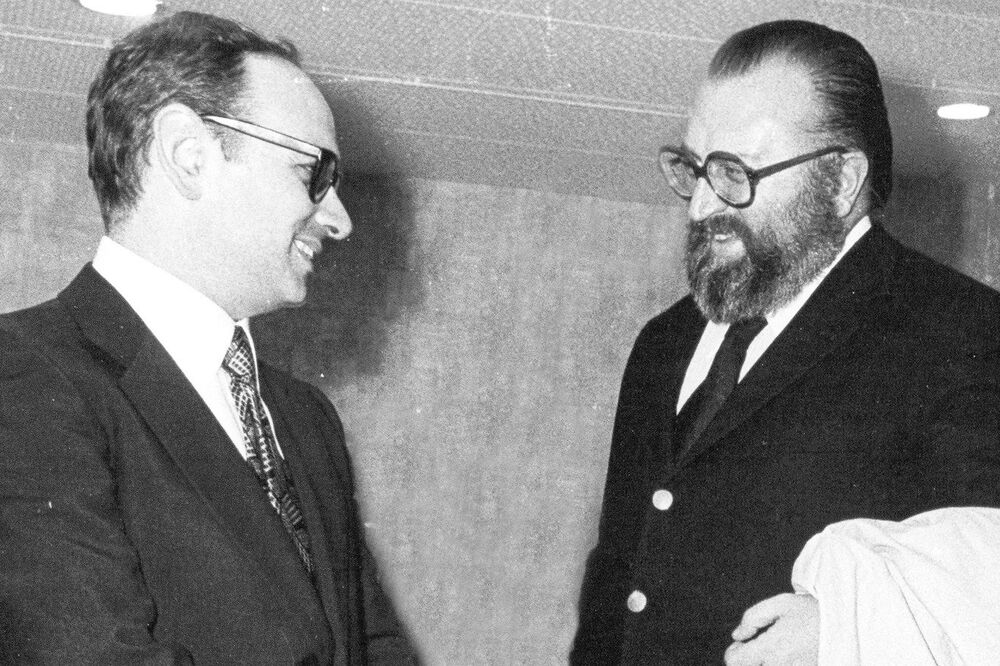 Enio Morikone, Serđo Leone (Novina)