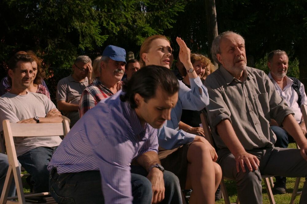 Kud puklo da puklo, Foto: Screenshot