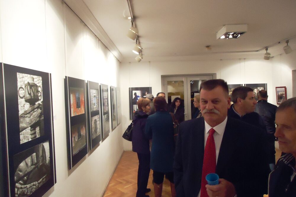 izložba, Tivat, Foto: Siniša Luković