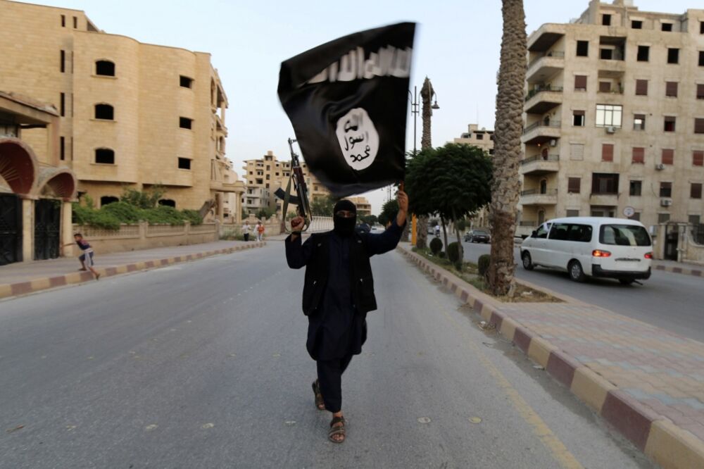 Pripadnik ISIL, Foto: Reuters