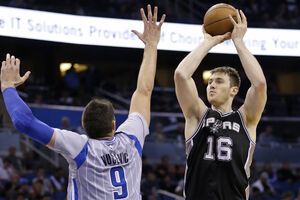 Dabl-dabl Vučevića u porazu Orlanda od San Antonija, novi rekord...