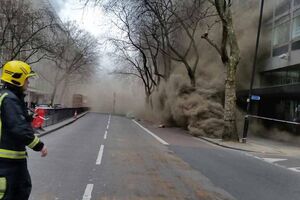 Požar u centru Londona: Evakuisano 2.000 ljudi