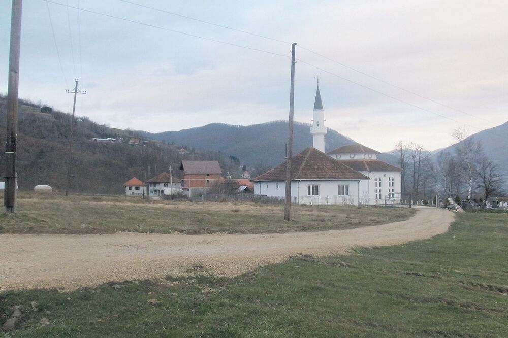 džamija, Sutivan, Foto: Jadranka Ćetković