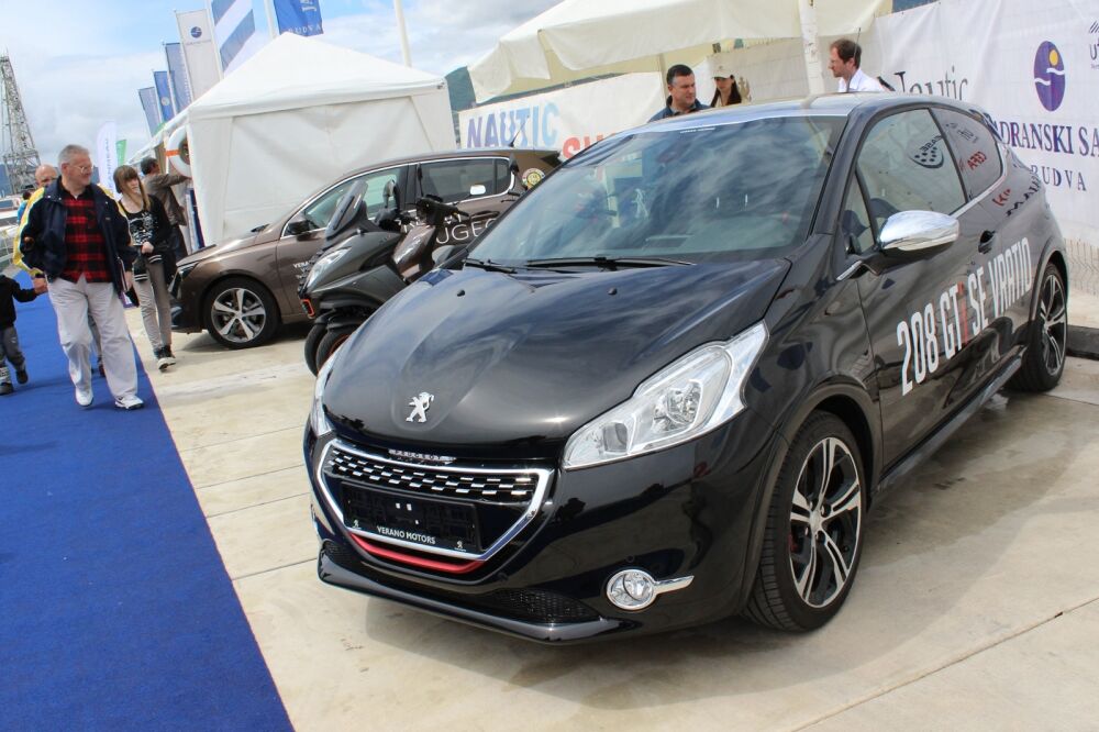 Pežo 208 GTI sajam nautike, Foto: Saša Marković