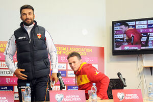 Slabo pratim fudbal, u Emiratima sam jer sam ostario, ne volim...