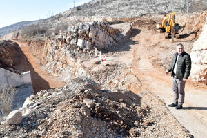 Trimojevići blokirani već 20 dana: Kinezi im mehanizacijom...