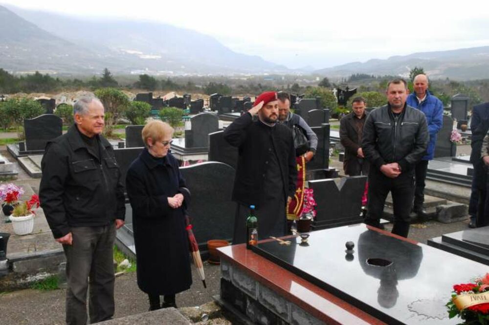 pomen Dragan Bjelanović, Foto: Radio Tivat