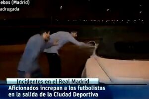 Haos u Madridu: Navijači htjeli da biju Bejla (video)