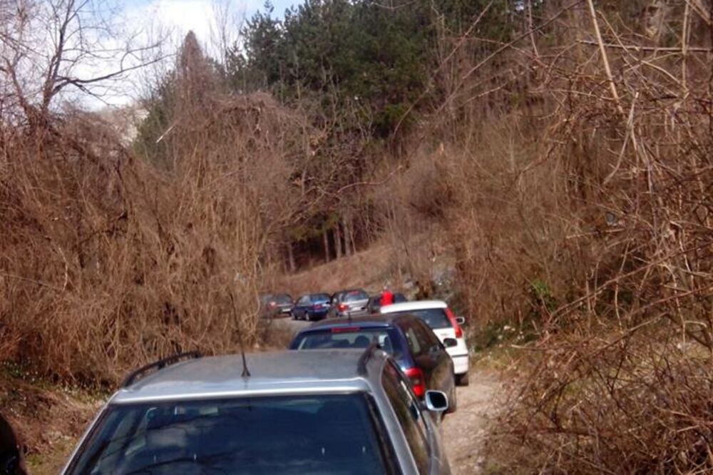 Cetinje, zakrčenje, Foto: Čitalac reporter