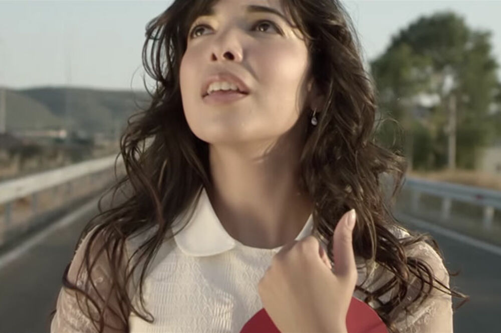 Indila, Foto: Screenshot (YouTube)