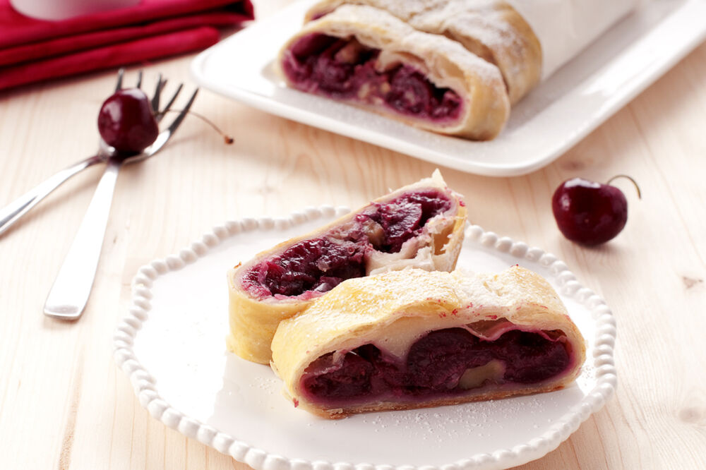 štrudla sa višnjama, Foto: Shutterstock