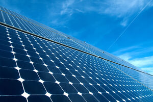 Francuska: Na krovovima komercijalnih zgrada solarne ploče ili...